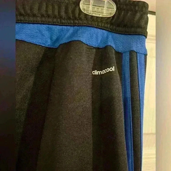 Adidas sweatpants size Medium - Picture 8 of 10